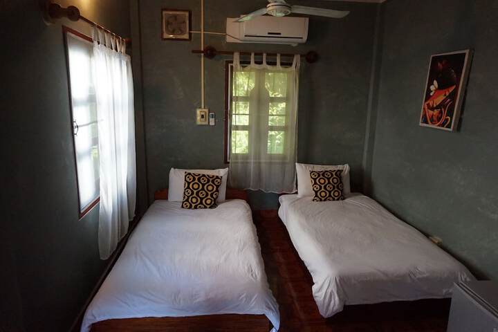 Room 7 of 29