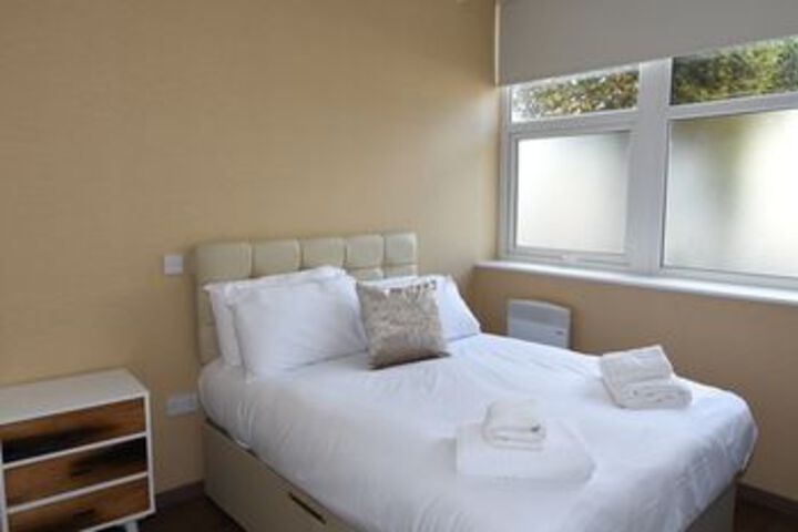 Room 10 of 31