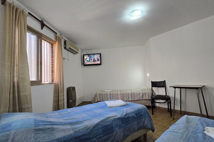 Room 12 of 25