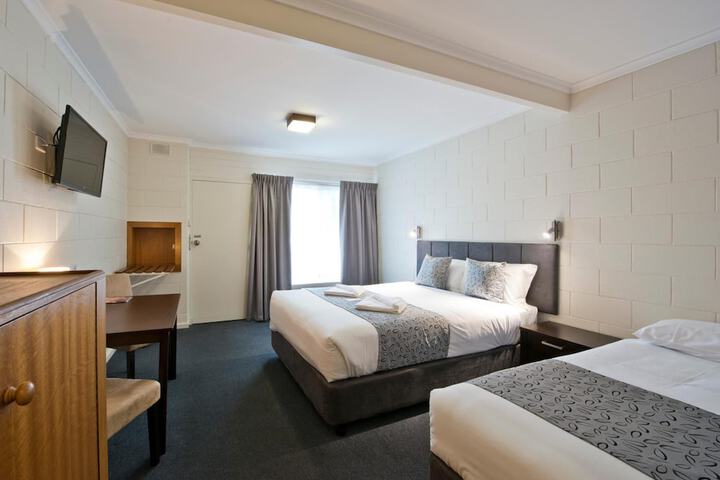 Room 22 of 41