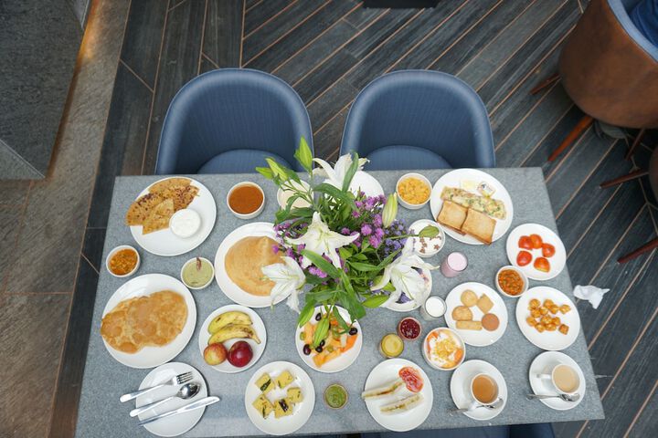 Breakfast/Coffee Service 50 of 63