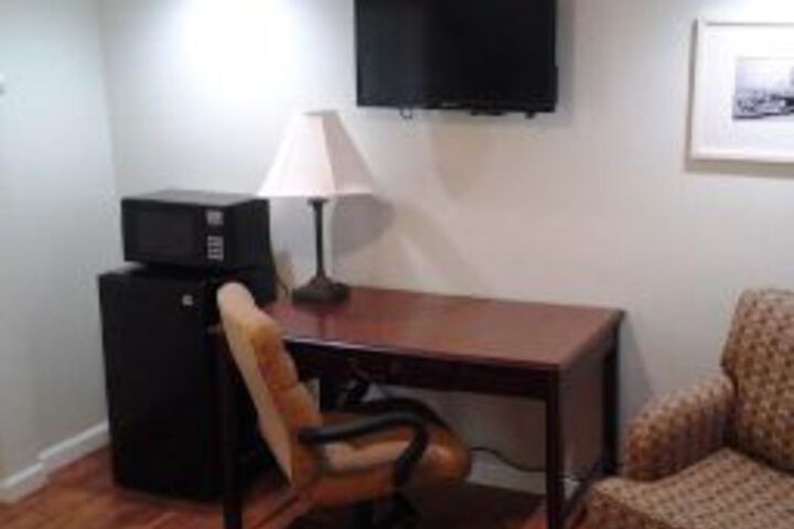 Photo 8
