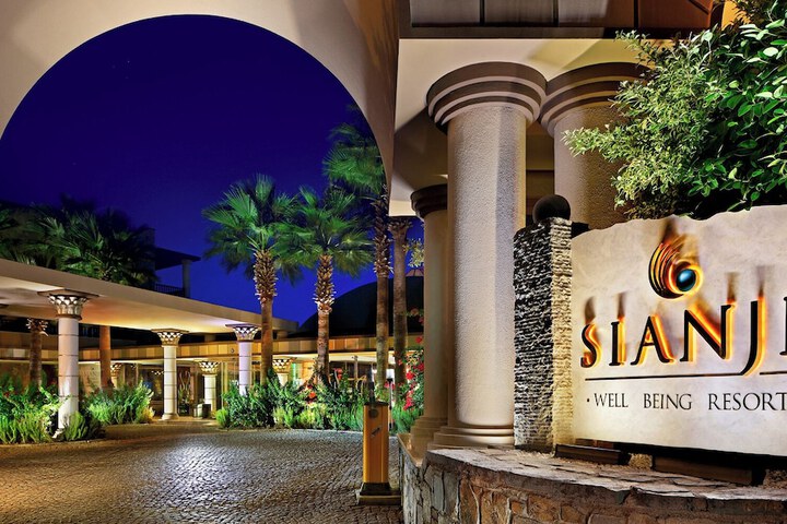 Hotel 228 of 273