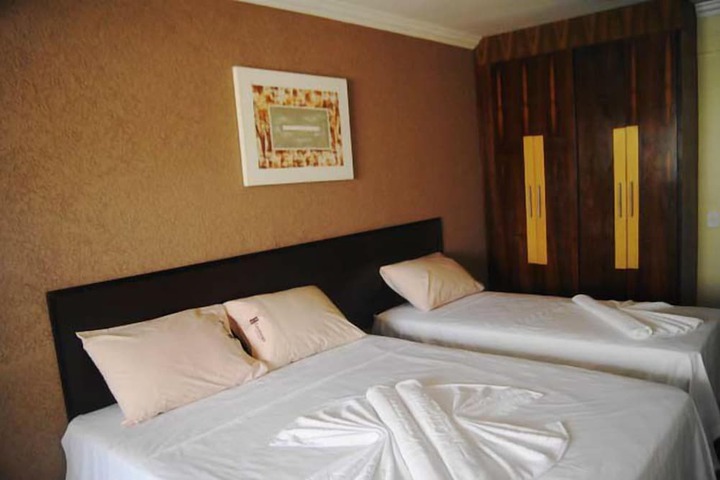 Room 10 of 44