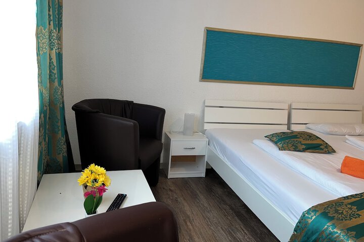 Room 30 of 72