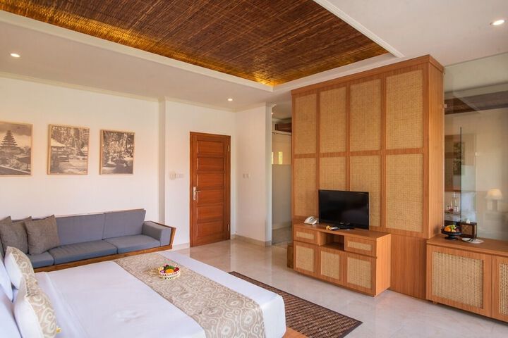 Room 14 of 53