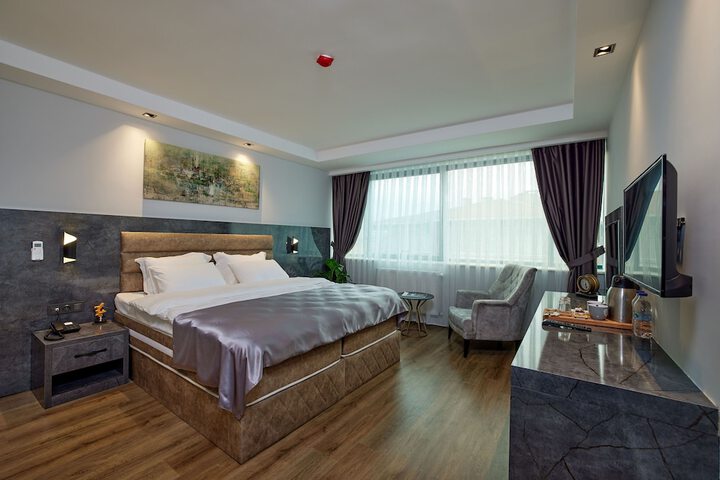Room 17 of 60
