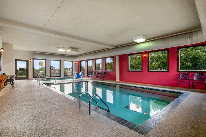 Pool 33 of 56