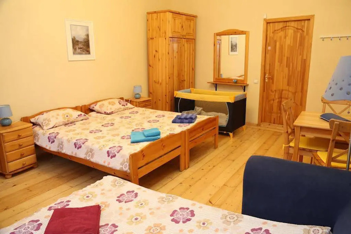 guest_rooms