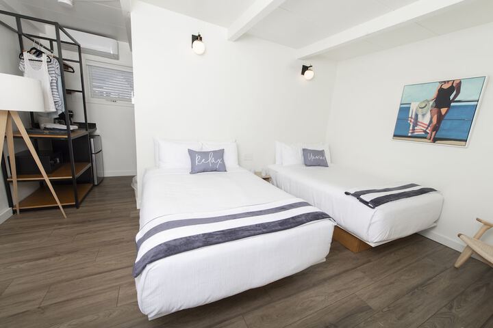 Room 2 of 64
