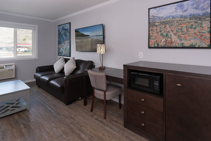 Room 15 of 51