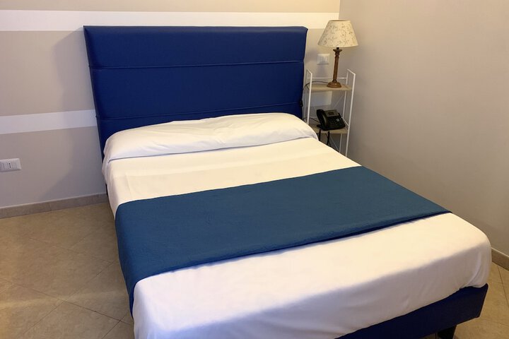 Room 10 of 39