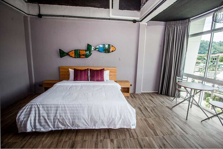 Room 7 of 24