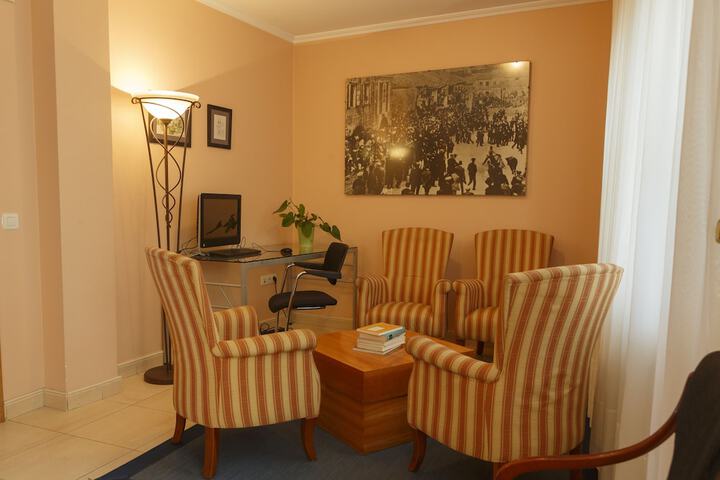 Guest Lobby