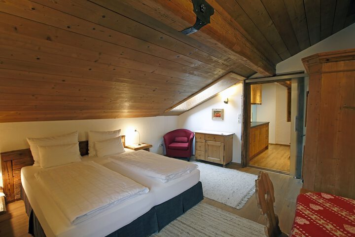 Room 9 of 41