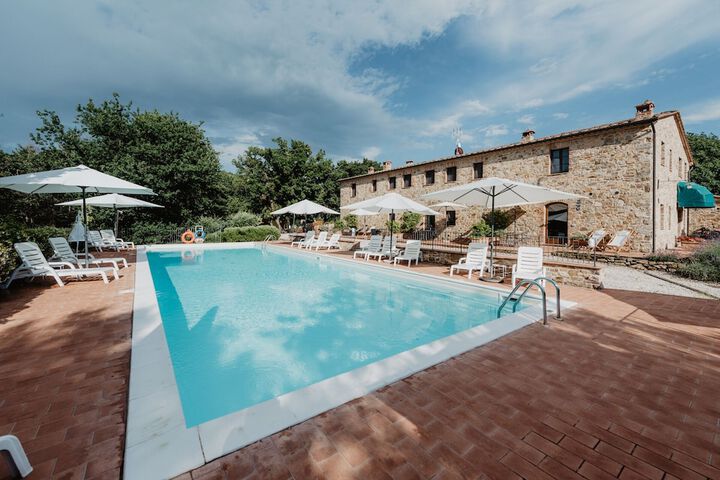 Borghetto Poggio Bianco - Antico casale in Radicondoli