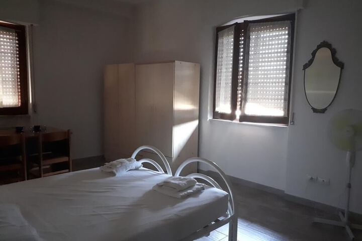 Room 3 of 13