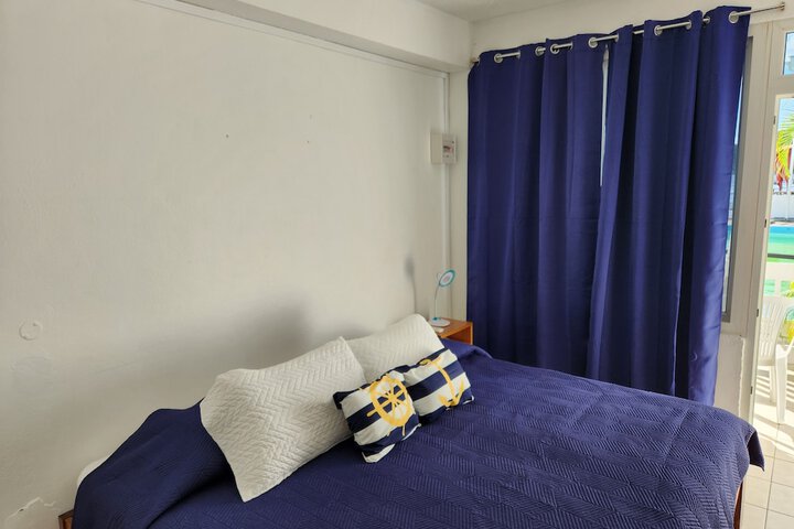 Room 28 of 98