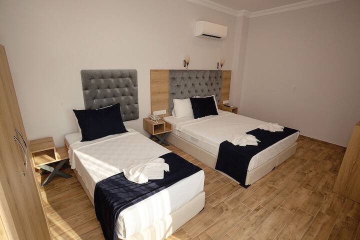 Room 14 of 25