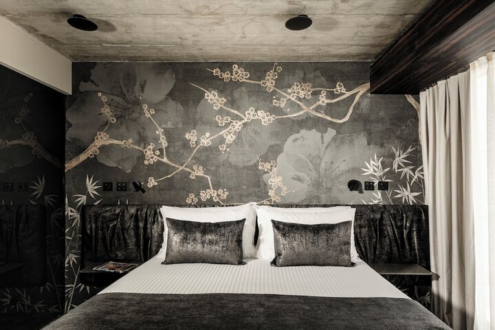 Room 19 of 53