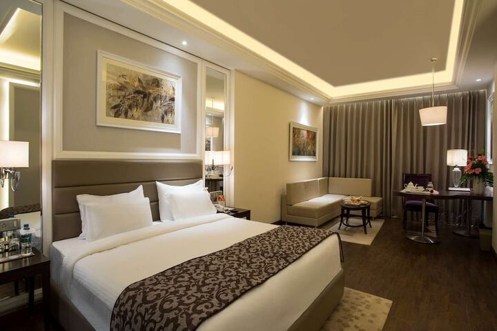 Room 18 of 42