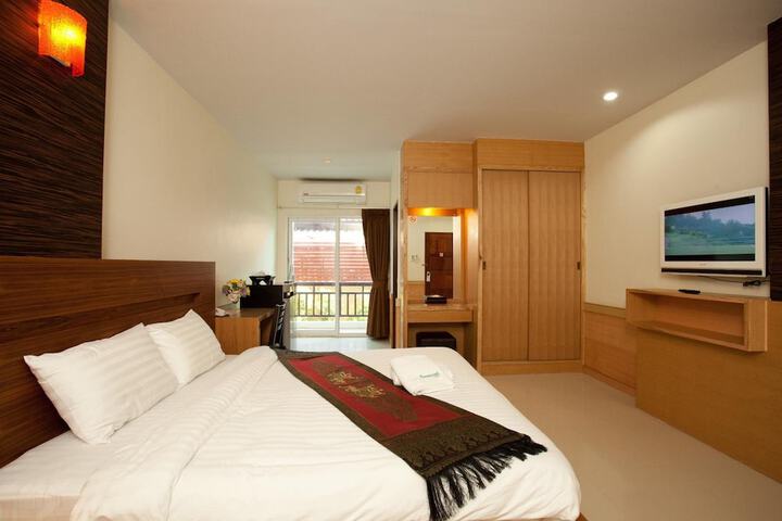 Room 19 of 39