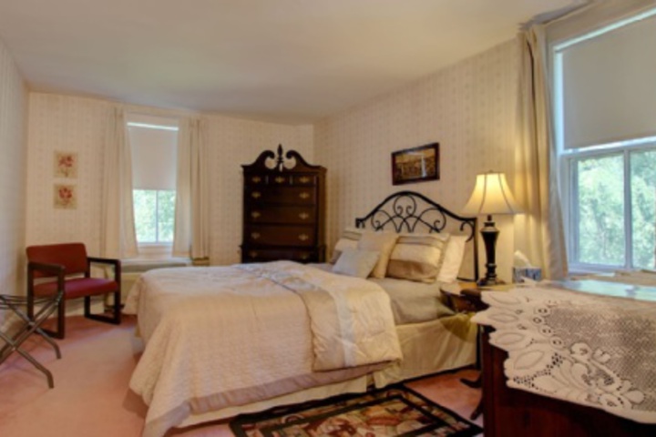 Room 288 of 408