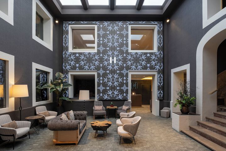 Hotel Interior 10 of 72