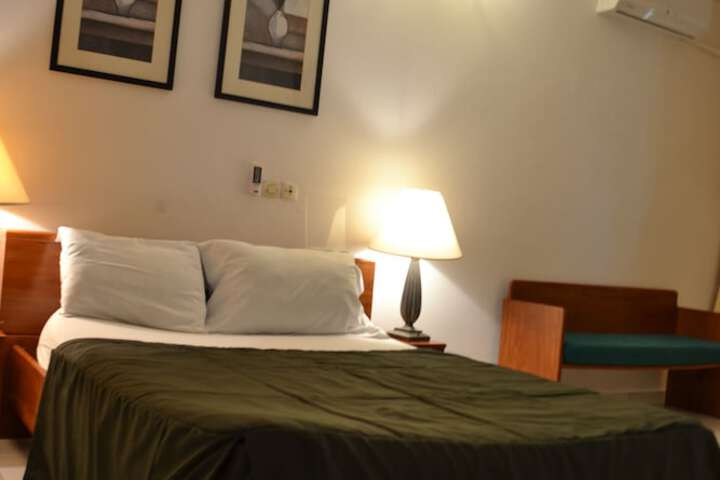 Room 4 of 23
