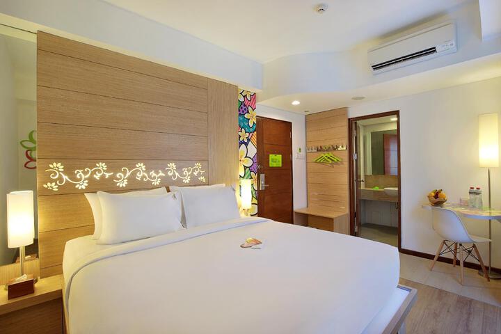 Room 3 of 6