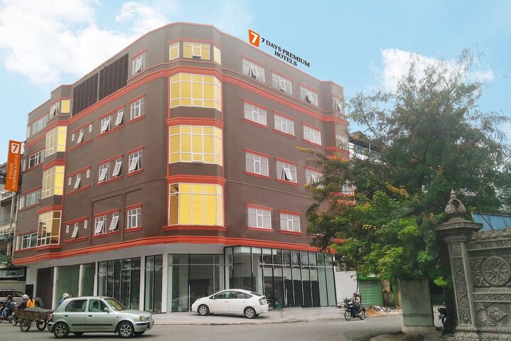 7 Days Premium Hotel