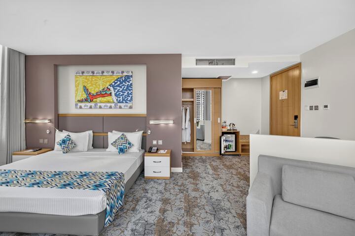 Room 53 of 149