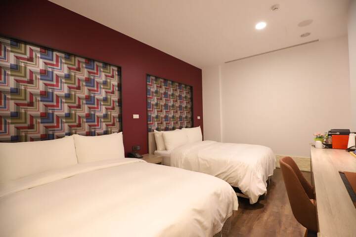 Room 28 of 117