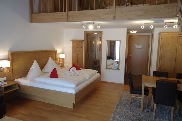 Room 6 of 46