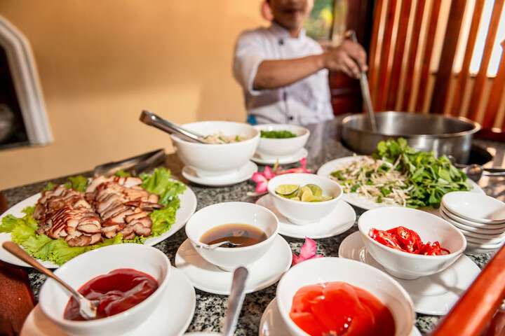 Dining 74 of 95