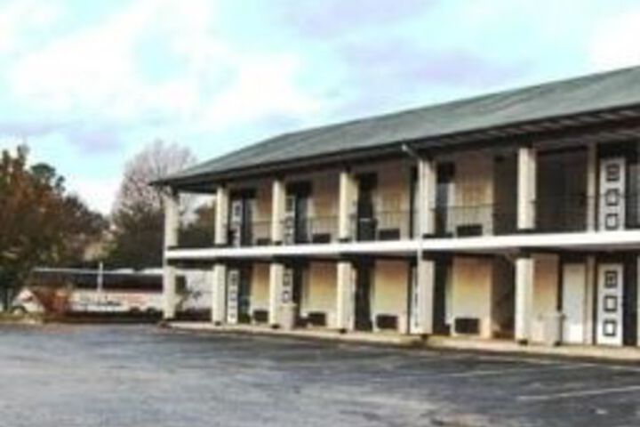 Regal Inn