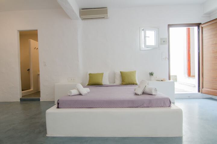 Room 14 of 68