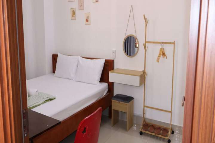 Room 8 of 26