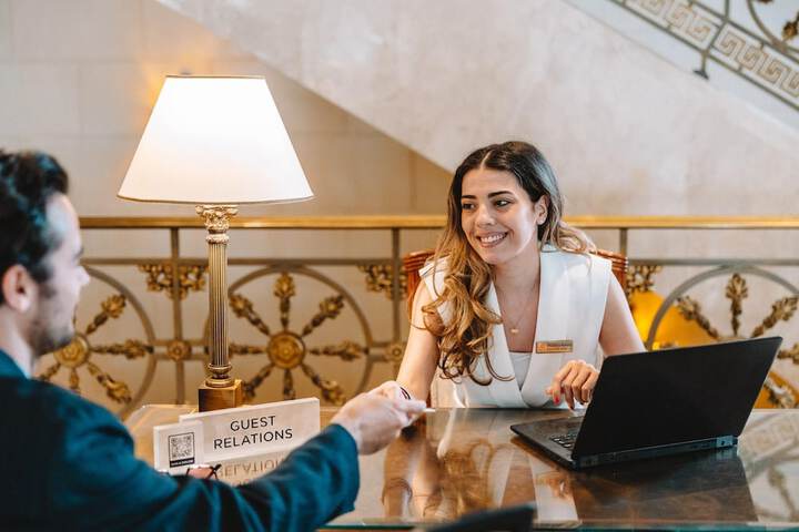 Concierge desk