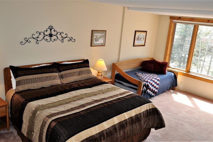 Room 2 of 42