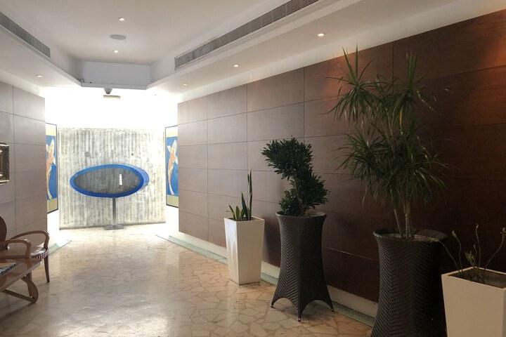 Hotel 2 of 72