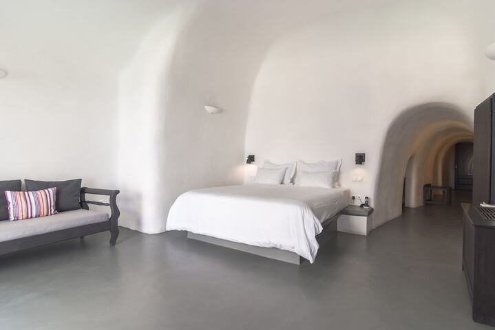 Room 7 of 144