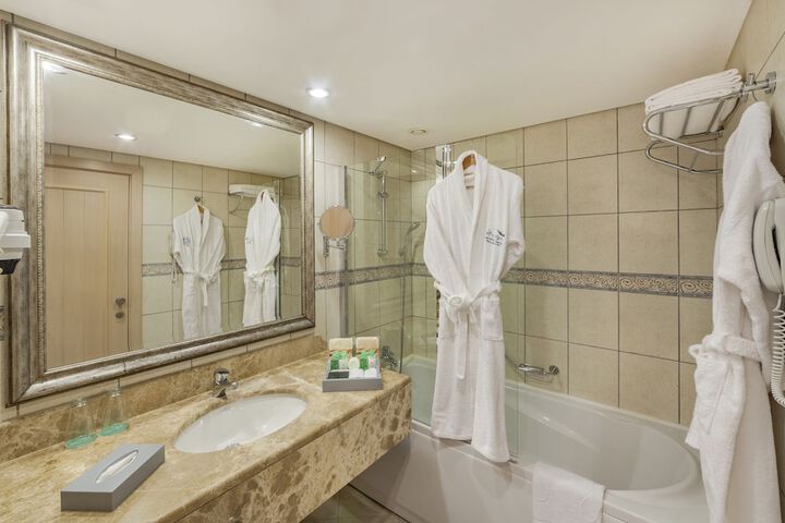 Bath Photo
