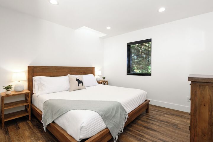 Room 10 of 53