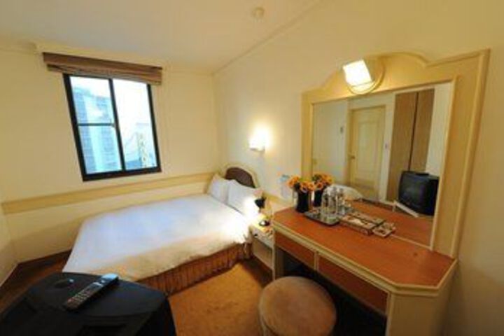 Room 42 of 42