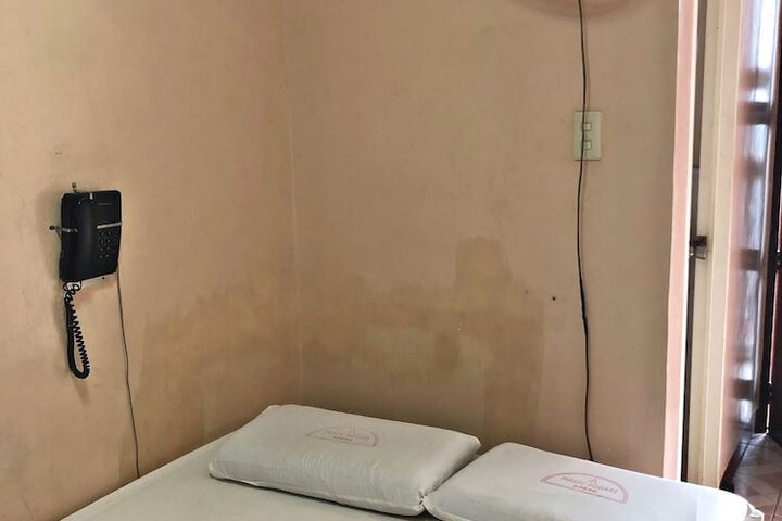 Room 11 of 26
