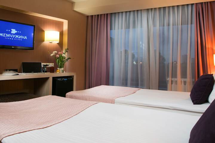 Room 27 of 121
