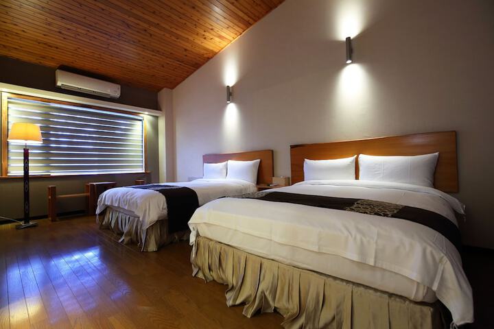 Room 14 of 41