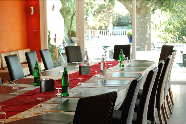 Meeting facility