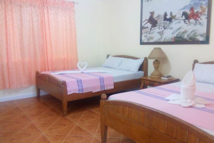 Room 6 of 14